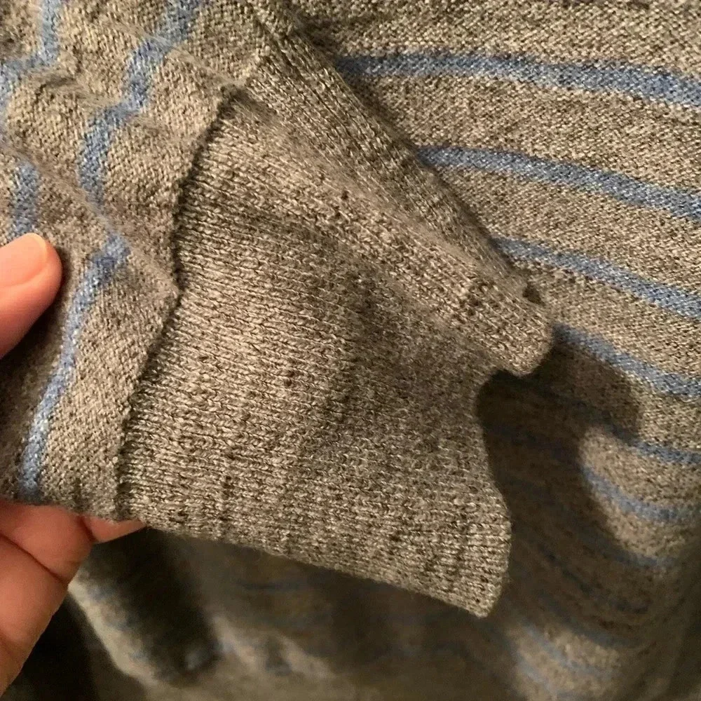 Fisherman J. Crew men’s long sleeve crew neck grey & blue sweater Grampacore